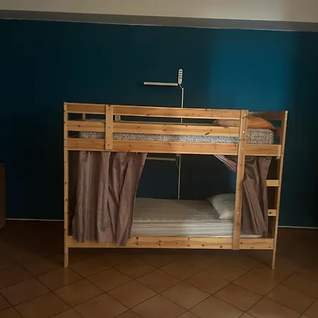 Guest house Posto Letto In Condivisa